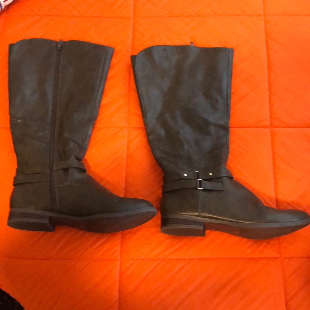 Leather boots